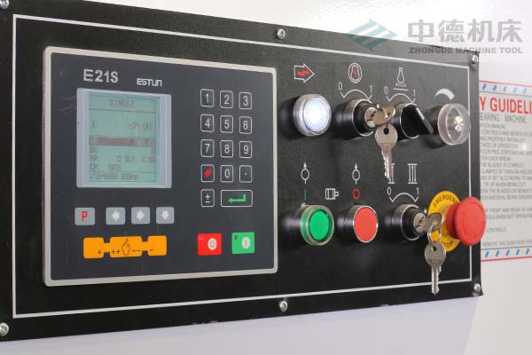 ZDS-1632E21数控体系.jpg ZDS-1632E21数控体系.jpg