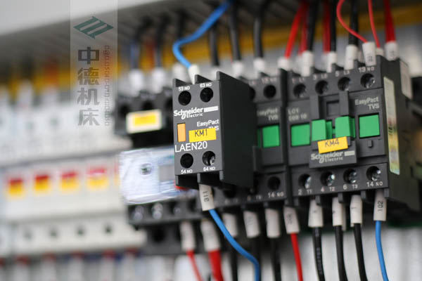 ZDPK-4015正品施耐德电气.jpg ZDPK-4015正品施耐德电气.jpg